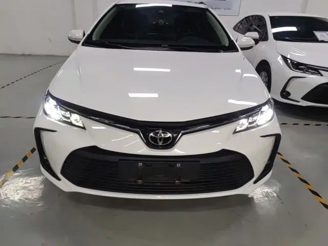 Toyota Corolla — Фото автомобиля 2