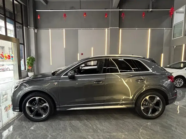 Audi Q3 — Фото автомобиля 4