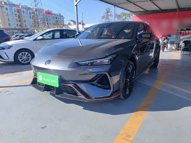 Фотография автомобиля — Changan UNI-V