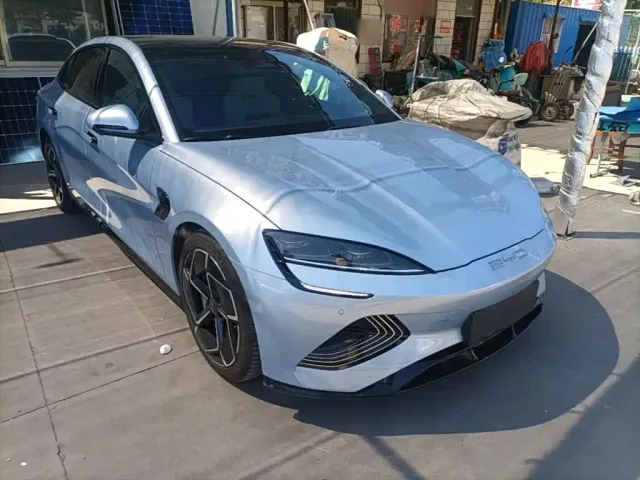 BYD Seal — Фото автомобиля 3
