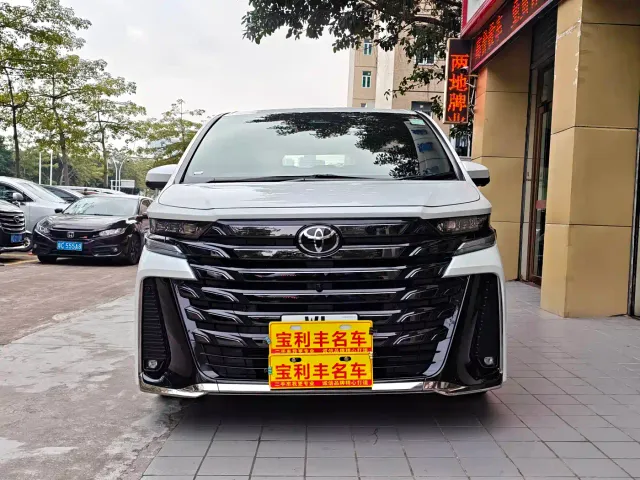 Toyota Vellfire — Фото автомобиля 2