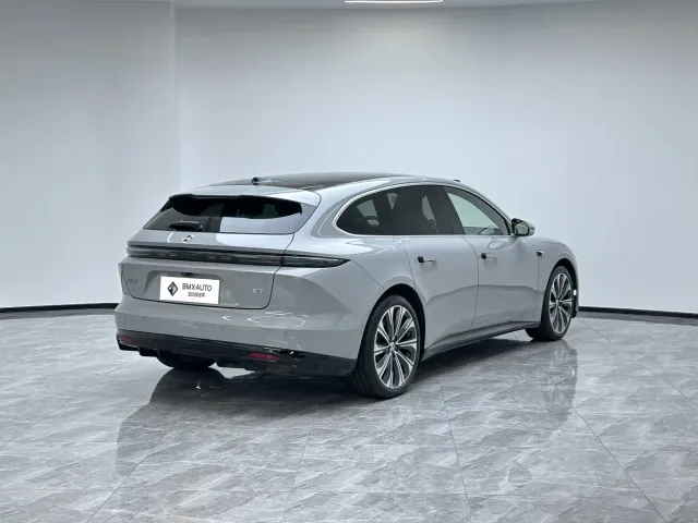 Nio ET5 Touring — Фото автомобиля 4