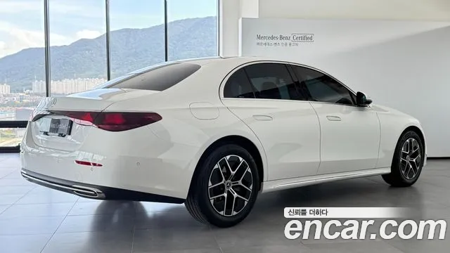 Mercedes-Benz E-Class W214 — Фото автомобиля 4