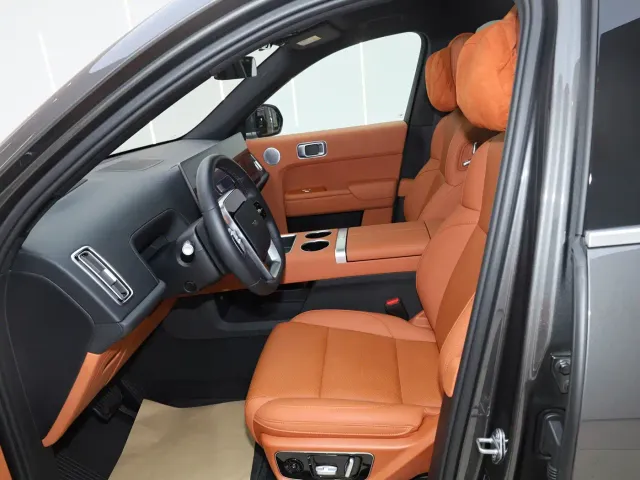 Li Auto L7 — Фото автомобиля 17