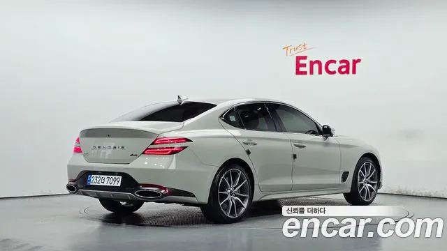 Genesis G70 New — Фото автомобиля 2
