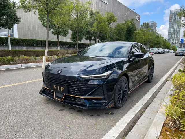 Фотография автомобиля — Changan UNI-V