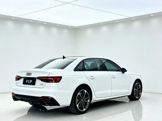 Audi A4L — Фото автомобиля 17