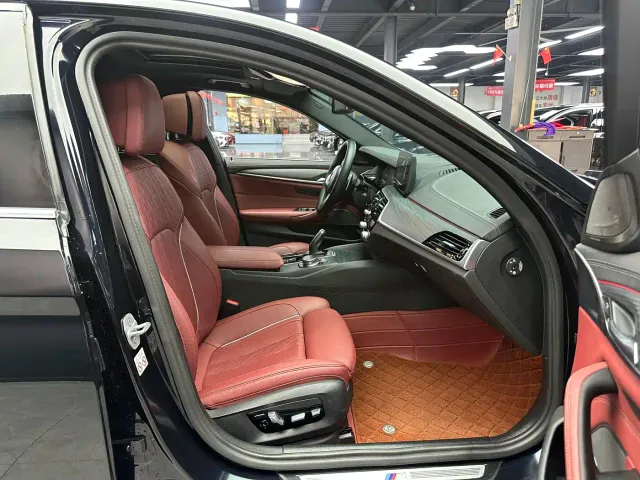 BMW 5 Series — Фото автомобиля 7