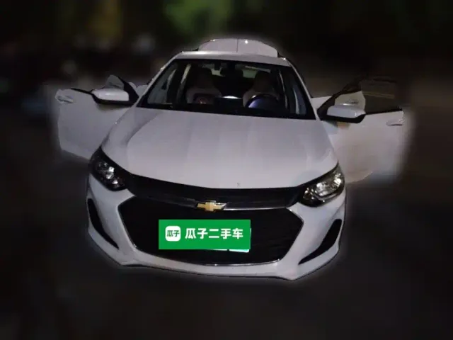 Chevrolet Cavalier — Фото автомобиля 2