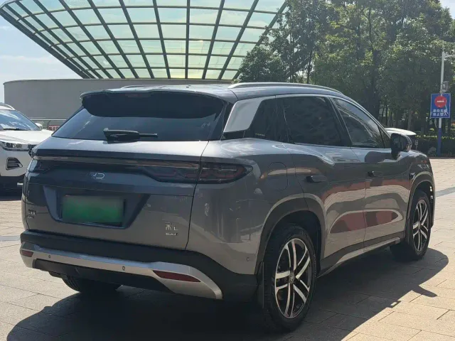 BYD Song L DM-i — Фото автомобиля 10