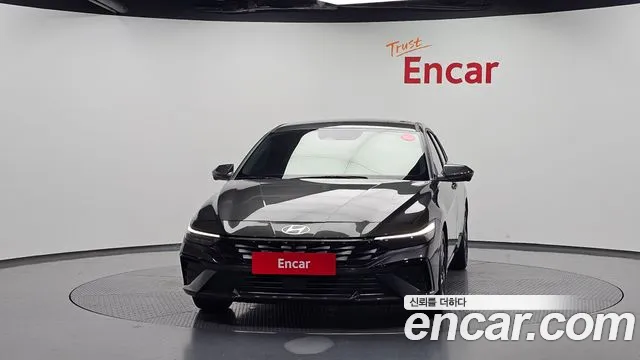 Hyundai Avante — Фото автомобиля 3