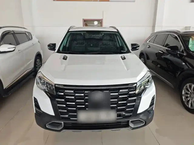 Changan CS75 — Фото автомобиля 2