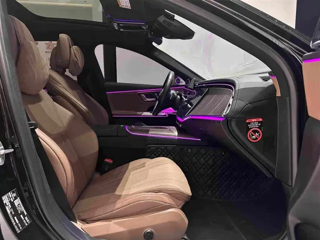Mercedes-Benz E-Class — Фото автомобиля 11