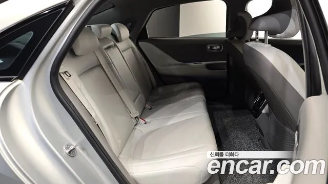 Hyundai Ioniq6 — Фото автомобиля 11