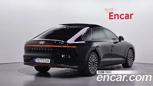 Hyundai Grandeur GN7 — Фото автомобиля 2
