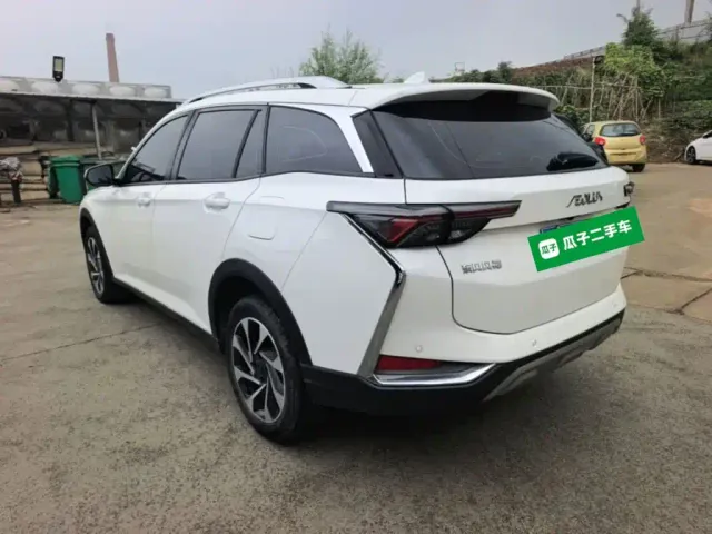 Dongfeng Yixuan GS — Фото автомобиля 4