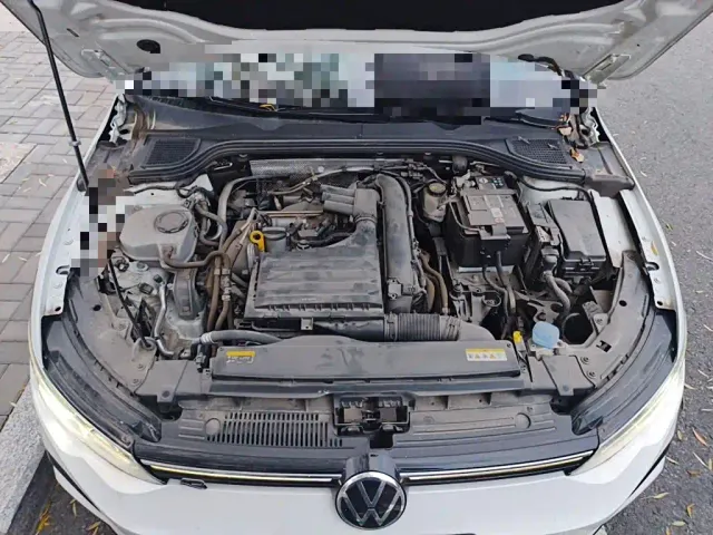 Volkswagen Golf — Фото автомобиля 16