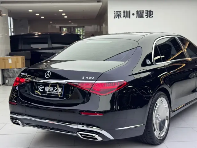 Mercedes-Benz Maybach S-Class — Фото автомобиля 11