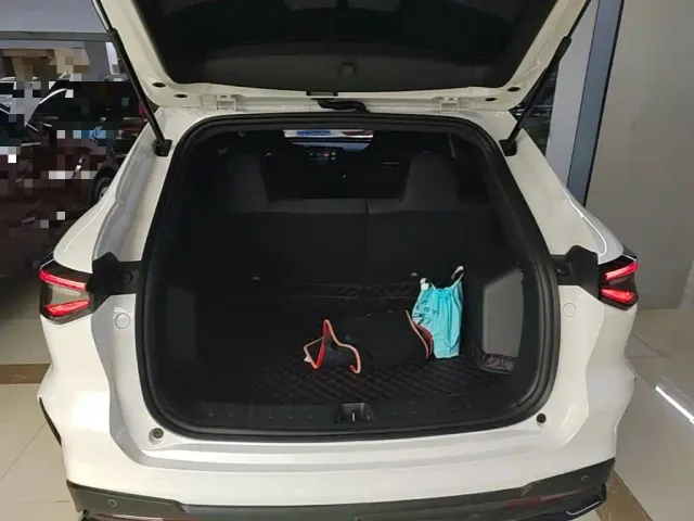 Changan X5 Plus — Фото автомобиля 18
