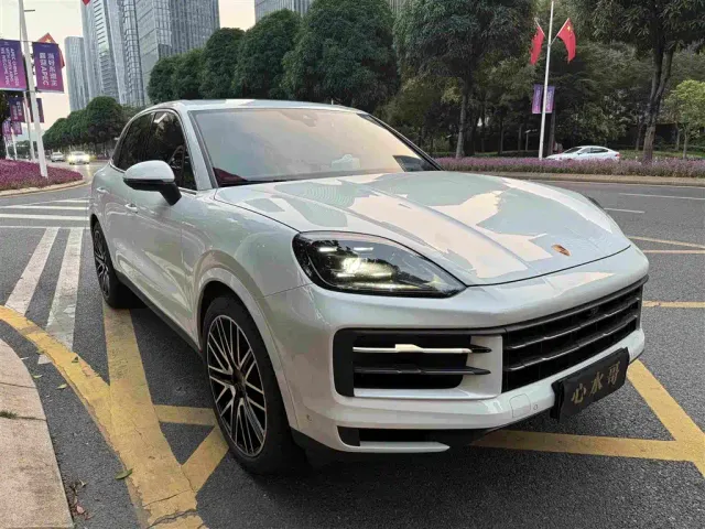 Фотография автомобиля — Porsche Cayenne