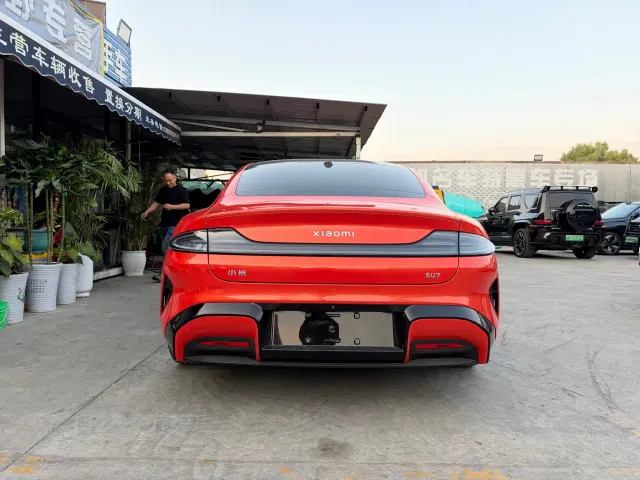Xiaomi SU7 — Фото автомобиля 8