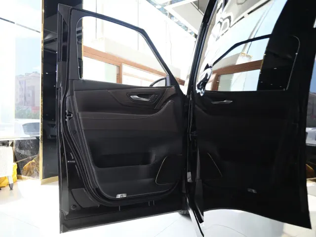 Toyota Vellfire — Фото автомобиля 6