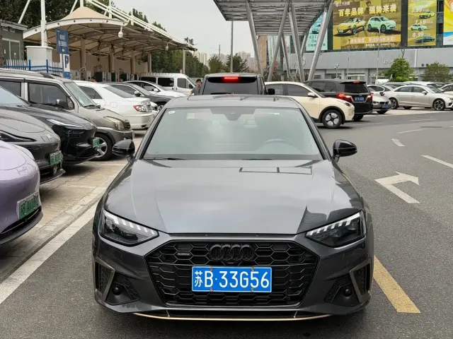 Audi A4L — Фото автомобиля 2