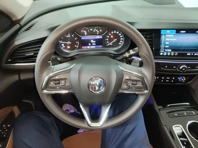 Buick Regal — Фото автомобиля 10