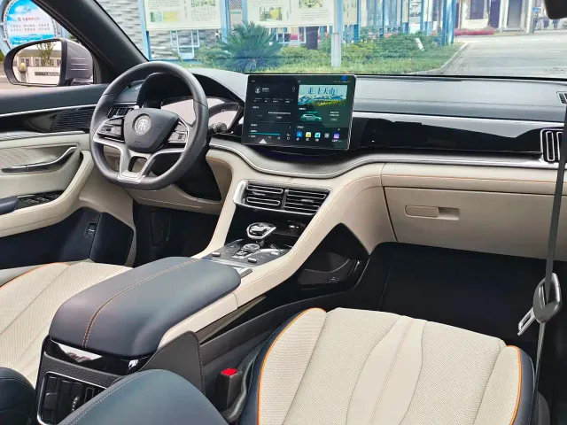 BYD Song PLUS — Фото автомобиля 8