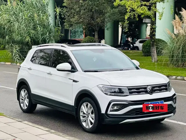Volkswagen T-Cross — Фото автомобиля 3