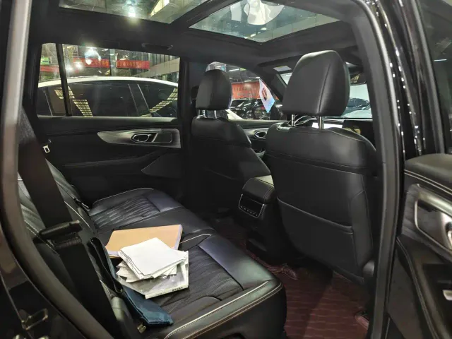 GAC Trumpchi GS8 — Фото автомобиля 7