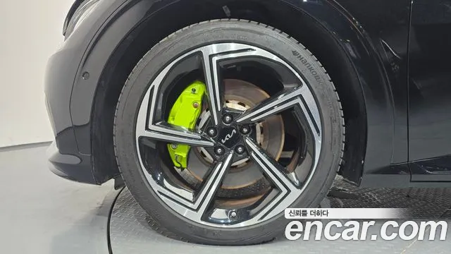 Kia EV6 — Фото автомобиля 4