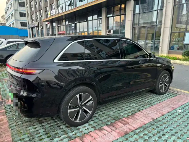 Li Auto L6 — Фото автомобиля 12