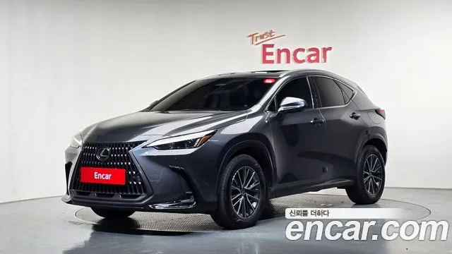 Фотография автомобиля — Lexus NX