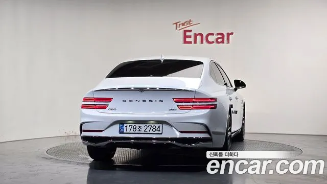 Genesis G80 Бензин 2.5 турбо AWD — Фото автомобиля 3