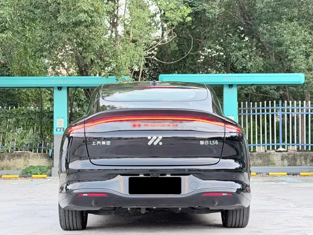 IM Motors LS6 — Фото автомобиля 15