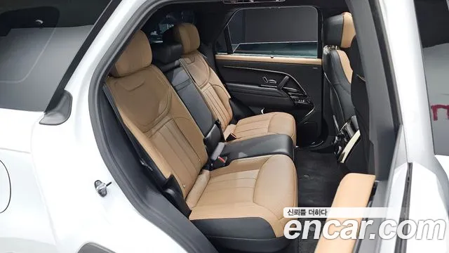 Land Rover Range Rover Sport — Фото автомобиля 9