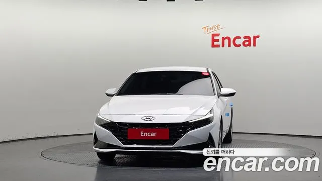 Hyundai AVANTE Avante (CN7) — Фото автомобиля 3