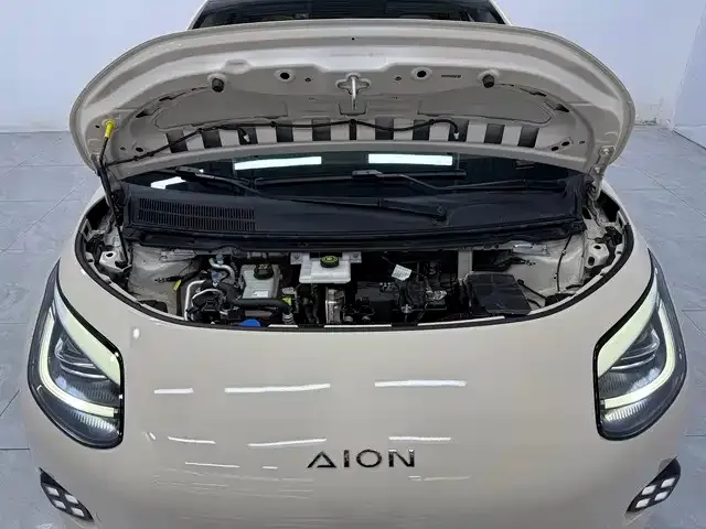 GAC Aion UT — Фото автомобиля 10