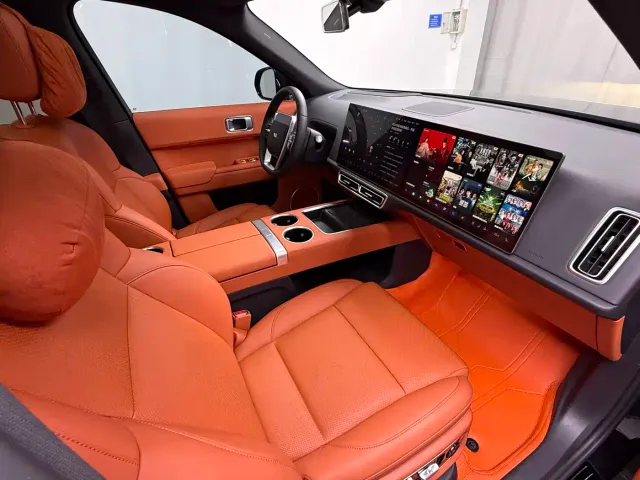 Li Auto L8 — Фото автомобиля 6