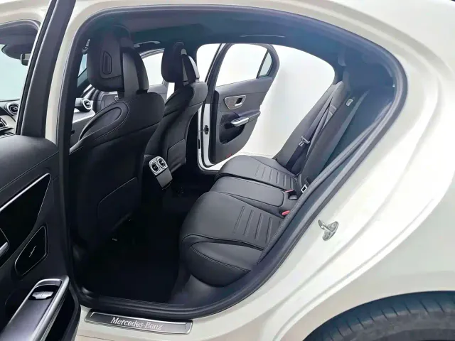 Mercedes-Benz C-Class — Фото автомобиля 7