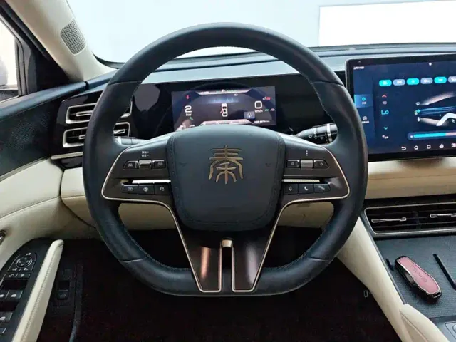 BYD Qin L — Фото автомобиля 15
