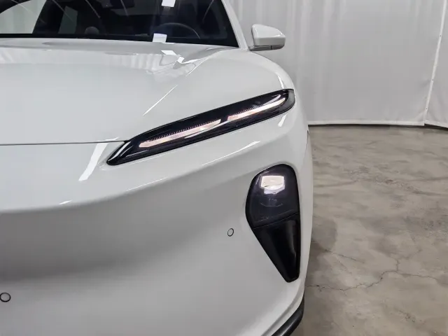 Nio ET5 Touring — Фото автомобиля 14