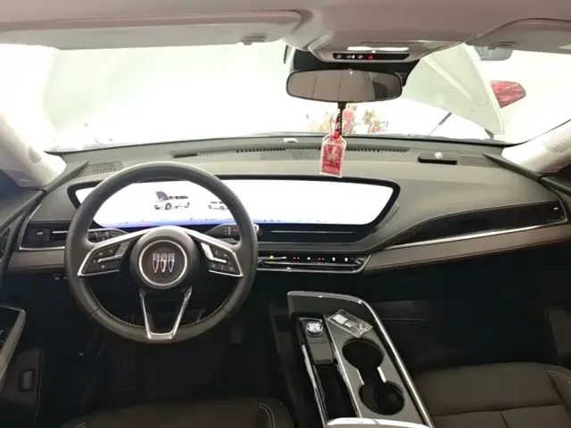 Buick Buick E5 2024 Pioneer Pro Edition — Фото автомобиля 9
