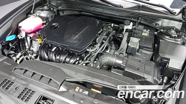 Hyundai Grandeur GN7 — Фото автомобиля 9