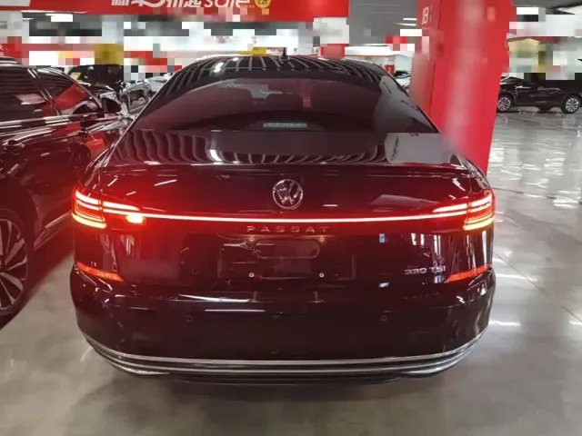 Volkswagen Passat — Фото автомобиля 5
