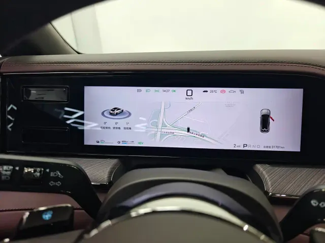 Denza Denza Z9GT 2024 Model 1100 AWD Max Edition — Фото автомобиля 8