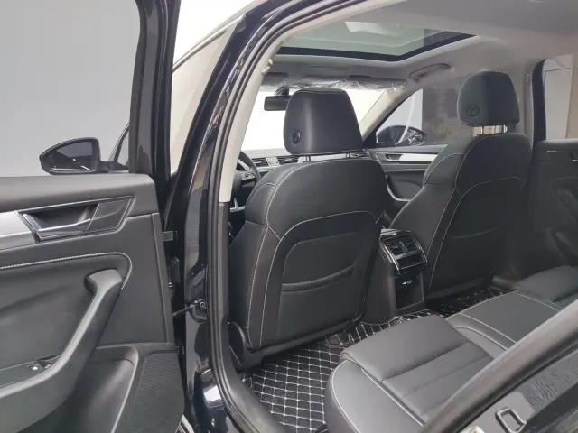 Skoda Superb — Фото автомобиля 7