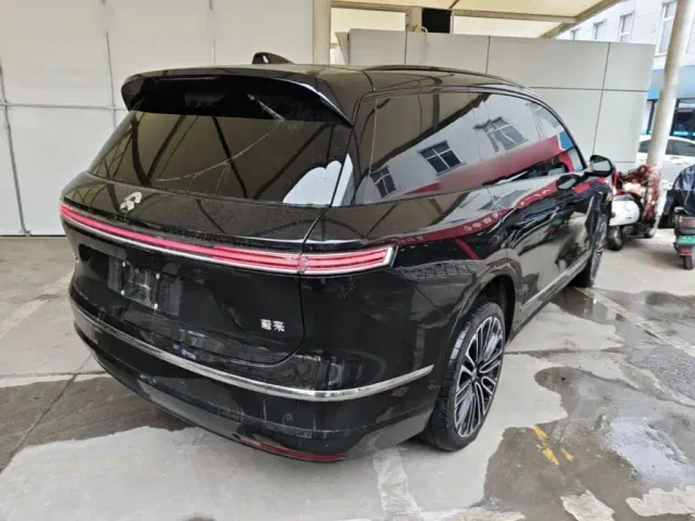 NIO NIO ES8 2025 Base Model — Фото автомобиля 6