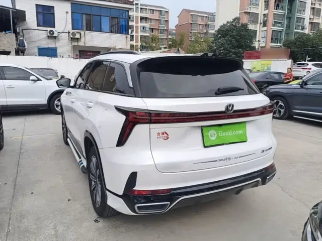 Changan CS75 Plus — Фото автомобиля 4